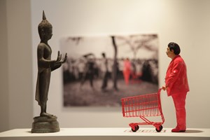 Opening Reception for Manit Sriwanichpoom, 'Shocking Pink Story,' Tyler Rollins Fine Art, New York (13 September 2018). Courtesy Asia Contemporary Art Week.